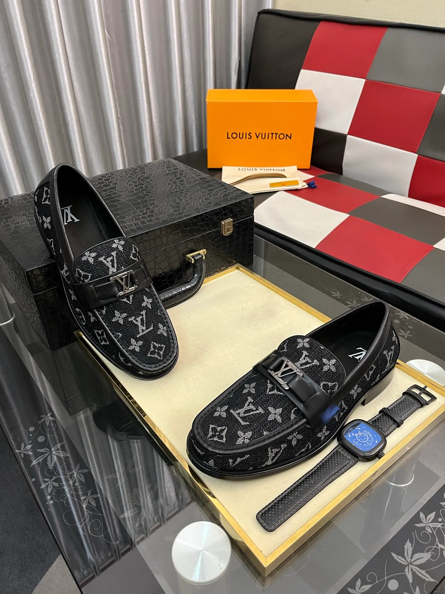 Men's Men's Shoes Men's Men's Shoes 💰520⌚️⌚️[LV] The most popular classic Louis Vuitton leather shoes. Synchronized with the official website, the upper adopts Italian imported upper embossing➕comfortable cowhide lining, fashionable atmosphere, unique brand and unique craftsmanship. Highlighting the hot style of the new year. Stop hesitating, stop wandering, get it now. Code number: 38--44. 3️⃣colors available